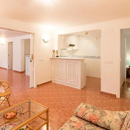 Villa Denia, 4 Dormitorios, 8 Personas - Es-262-27